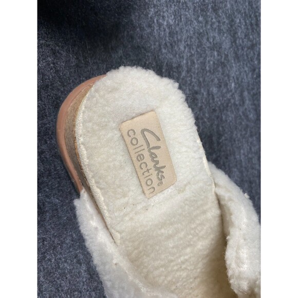 Clarks Womens Brynn Slide Size 5 Shoes White Ivory Faux Fur Clogs - Picture 8 of 9